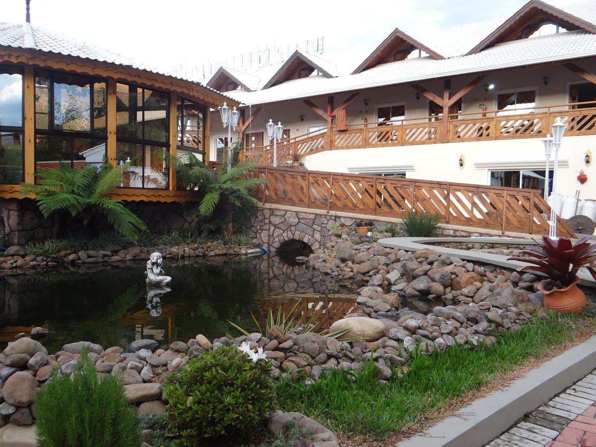 Chateau Blanc Hotel Урубиси Екстериор снимка